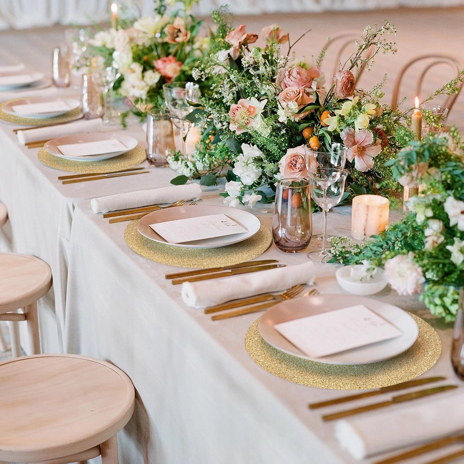 100PCS Light Gold Paper Placemats Disposable 13.4 Inch Shiny Golden Place Mats Round Decorative Glitter Table Mats for Birthday Wedding Mother's Day Party Sparkle Dining Tableware