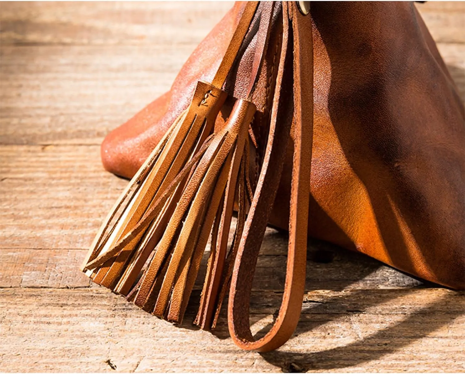 1PCS Genuine leather - Retro Medieval - Cowhide Purse Coin Purse Coin Pouch Coin Holder Change Purse for Women & Men Wristlet Wallets for Women Keychain Wallet Mini Wallet (Red)