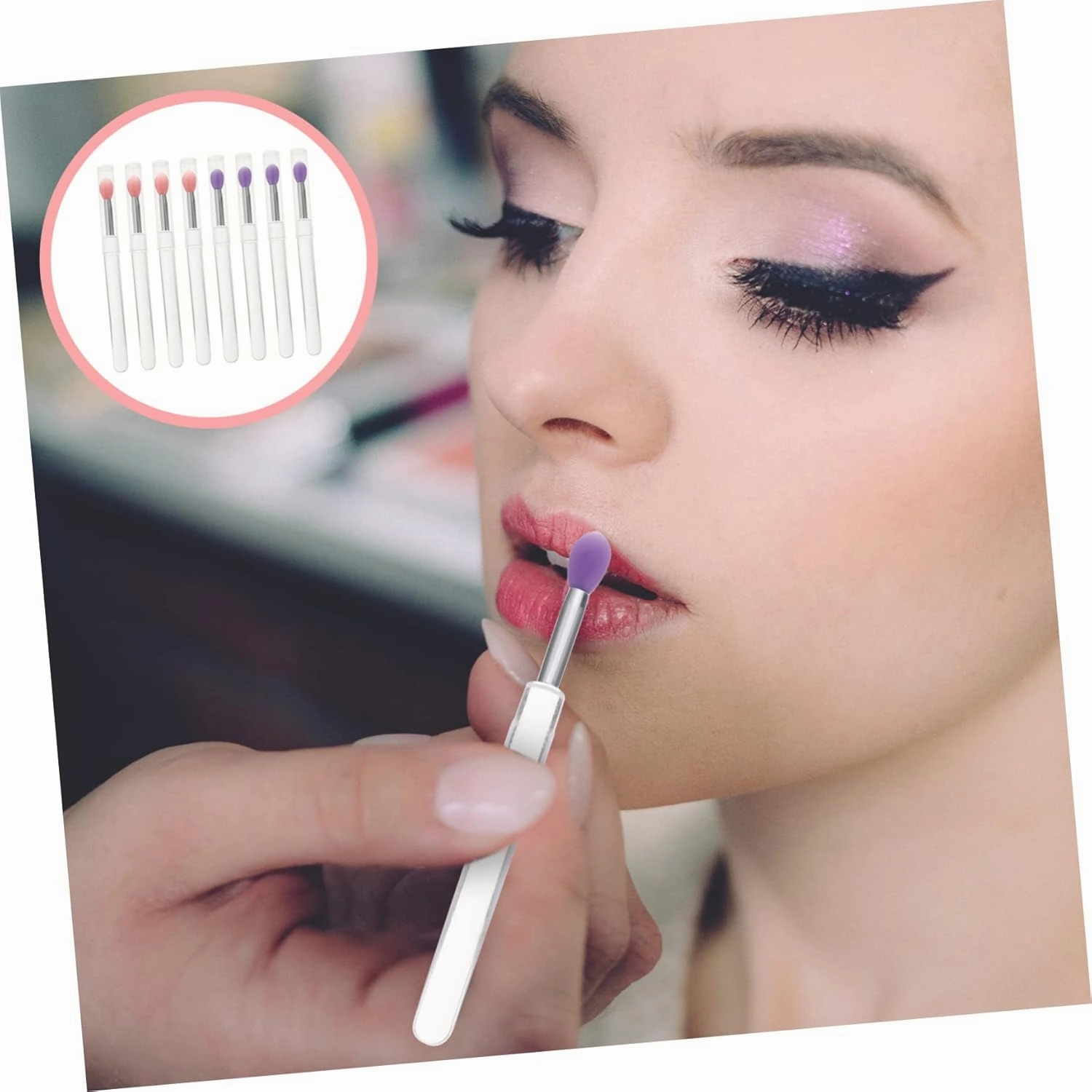 32pcs Lip and Eye Makeup Applicators with Transparent Cover Lightweight Easy to Carry Smooth and Skin-friendly for Precise Lip and Eyeshadow Application