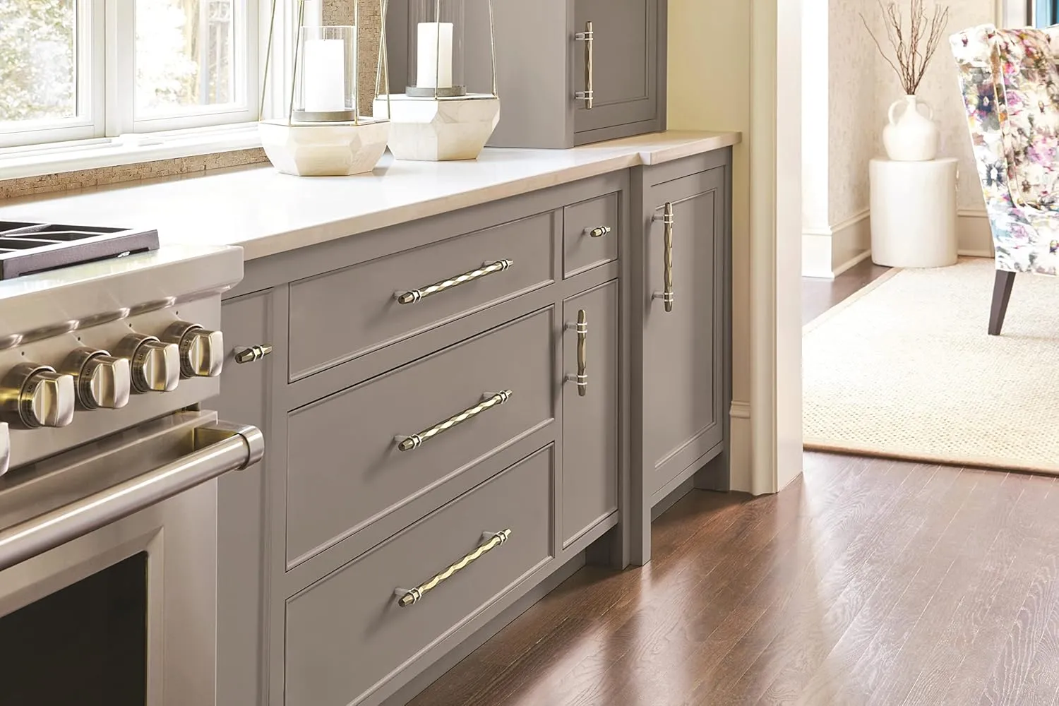 Amerock | Cabinet Pull | Golden Champagne/Polished Chrome | 3-3/4 inch (96 mm) Center-to-Center | London | 1 Pack | Drawer Pull | Drawer Handle | Cabinet Hardware