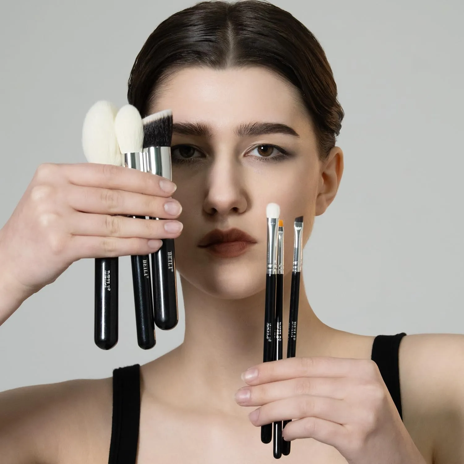 BEILI Makeup Brushes 30Pcs Professional Makeup Brush Set Premium Synthetic Kabuki Foundation Blending Brush Face Powder Blush Concealers Eye Shadows Make Up Brush Set (Black)
