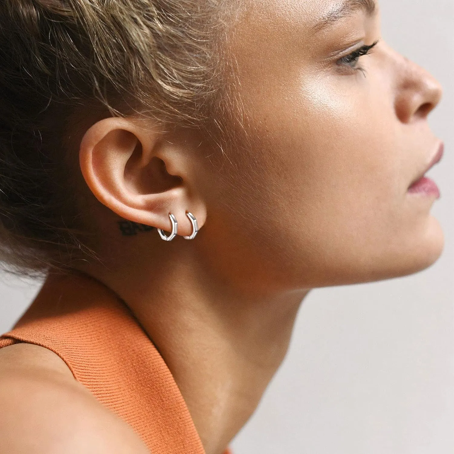 ChicSilver 925 Sterling Silver Cubic Zirconia Small Huggie Hoop Earrings for Women, Diameter 10MM, Silver/Gold/Rose Gold