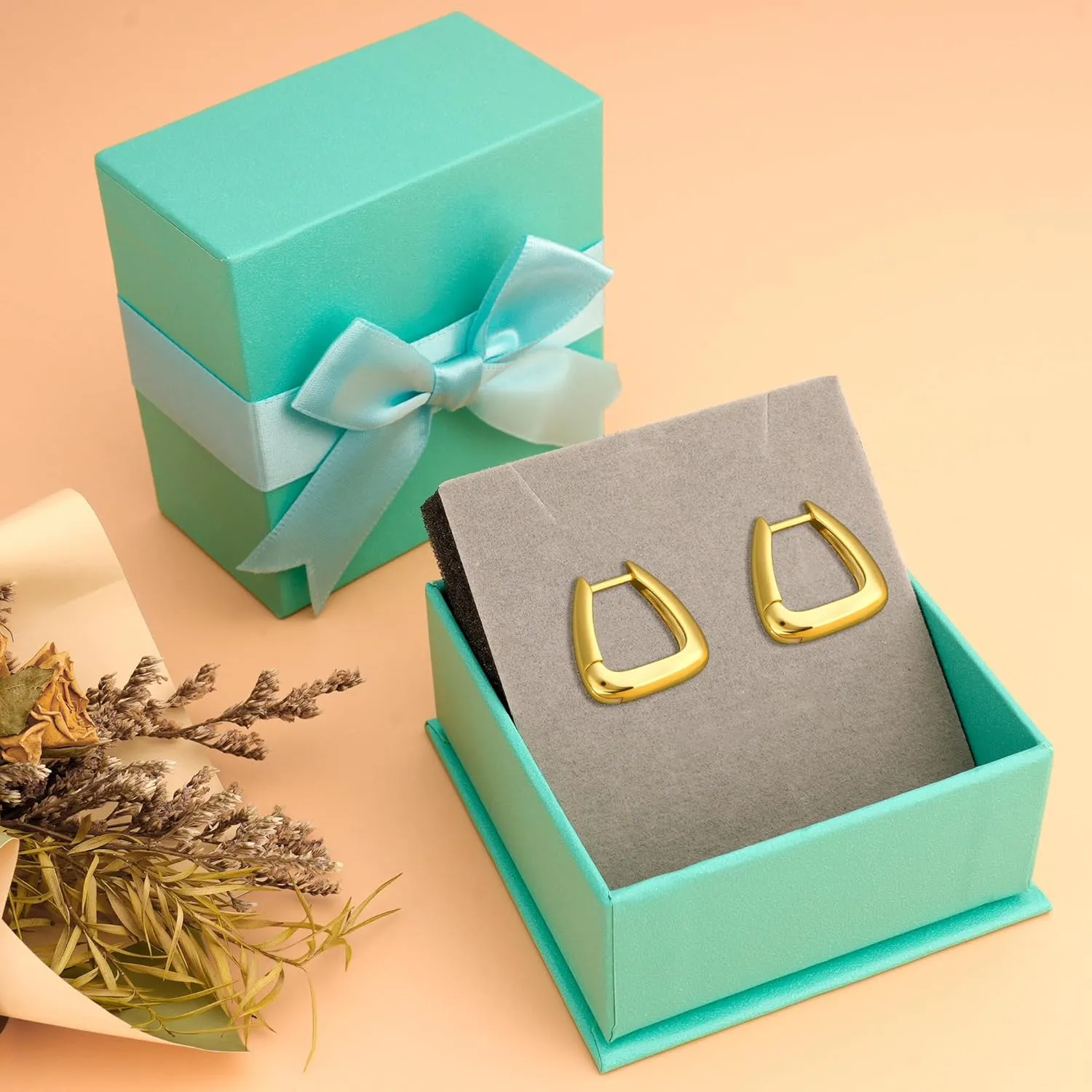 Chunky Gold Earrings for Women,18K Gold Plated Statement Geometric Earrings Hypoallergenic Hoop Earrings for Women