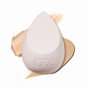 COVER FX Concealing & Setting Sponge - Teardrop Shape for Precise Application & Blending