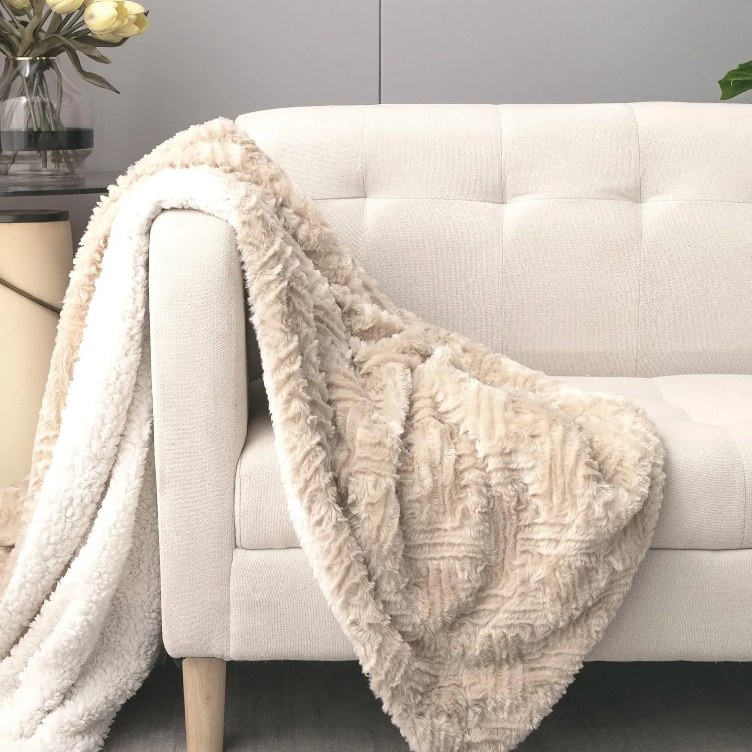 DaDa Bedding Champagne Ivory Faux Fur Throw Blanket - Dreamy Neutral Nude Gold Geometric Embossed Sherpa Backside - Super Soft Warm Cozy Plush Fluffy - 50" x 60"