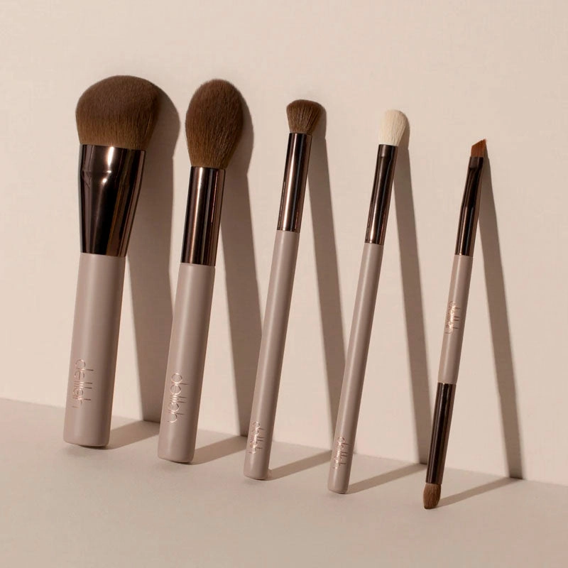 DELILAH Concealer Blending Brush