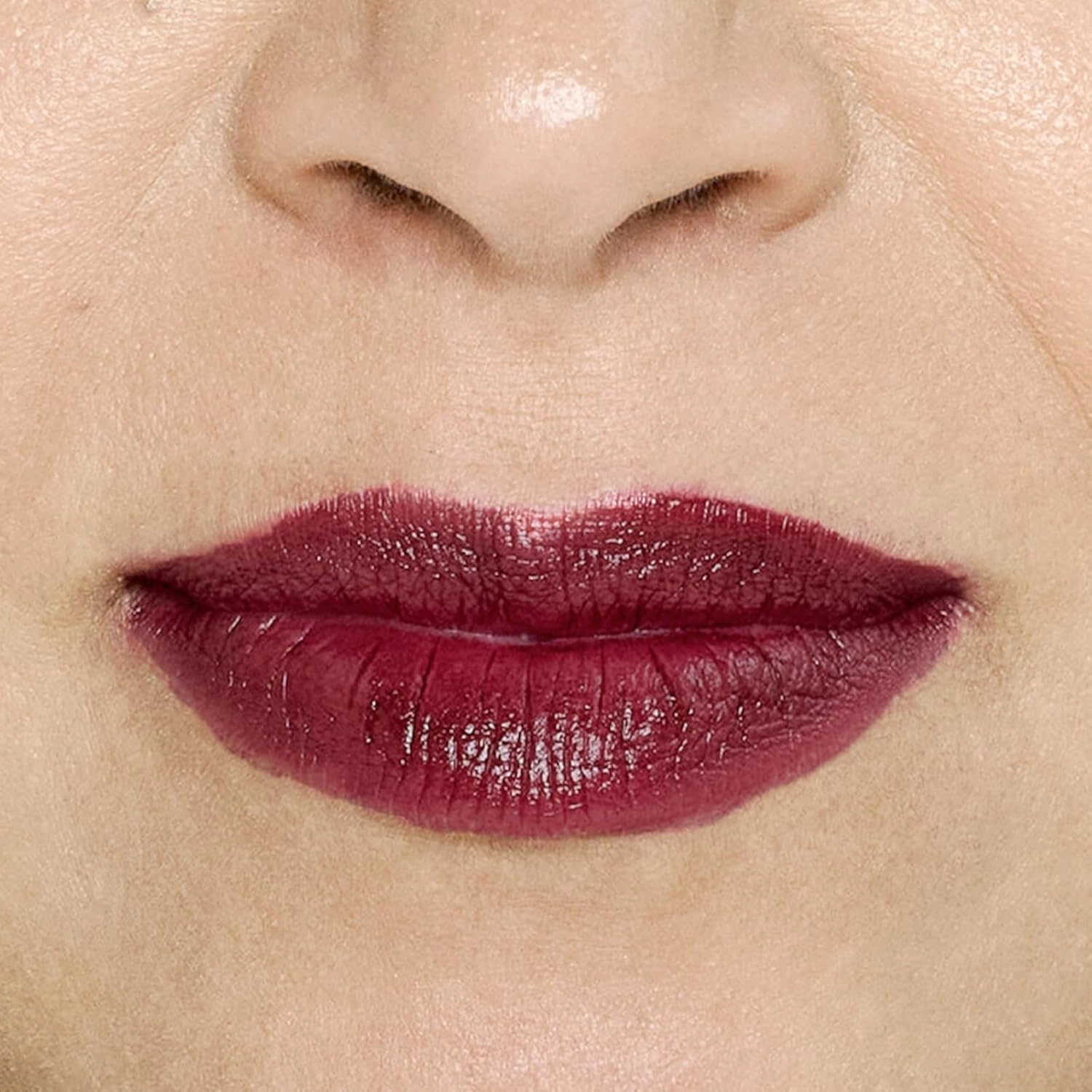 Ellis Faas Creamy Lips Liquid Lipstick Long Lasting Plumps, Hydrates, Smoothes Lips Creamy Formula Lip Color Stick Soft & Velvety Shiny Finish Candelilla Wax, Prune Seed Extract (102 Deep Plum Wine)