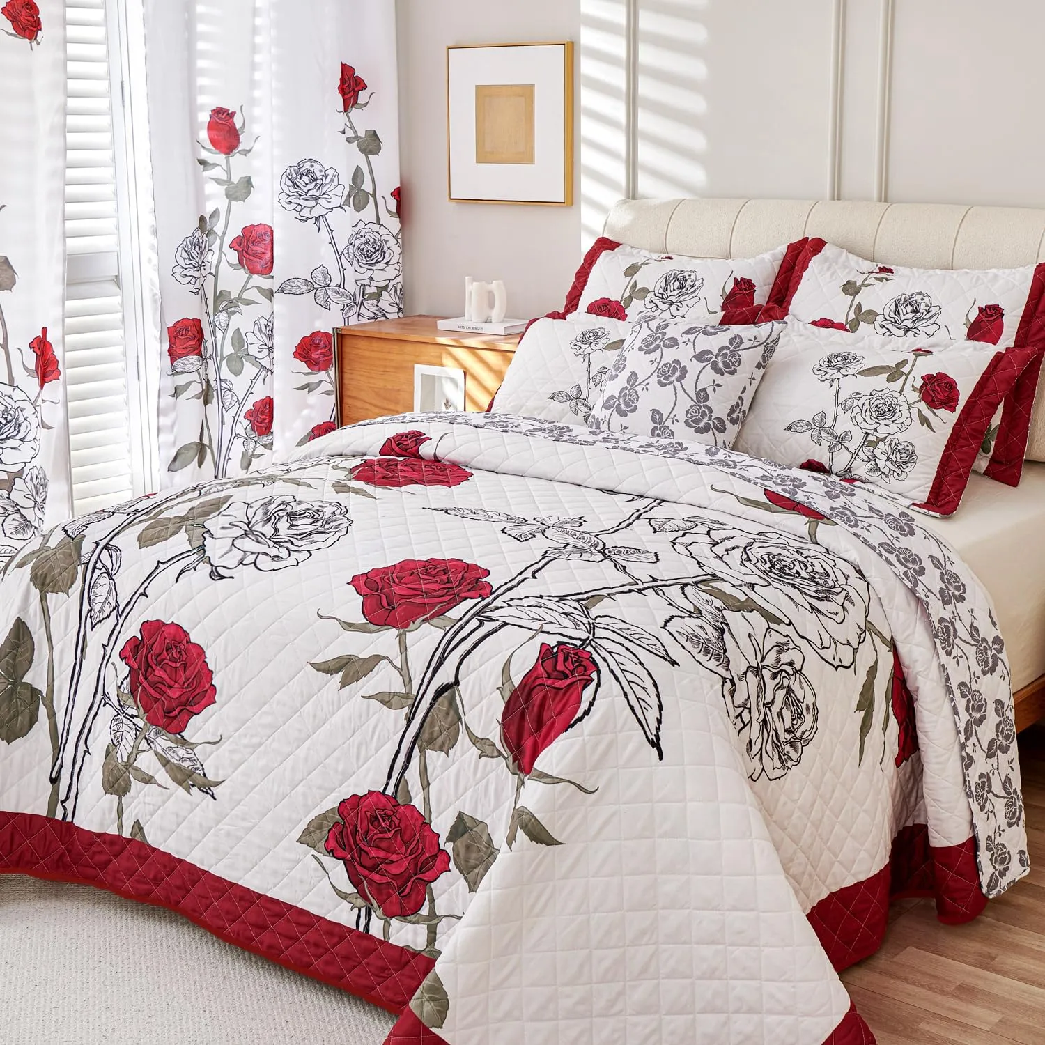 EVENHUG Quilt King Size Red Rose Bedding Set Floral Bedspread Lightweight Reversible Bed Cover with 2 Pillow Shams for All Seasons 3 Pieces (106"X96")