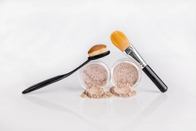 FOUNDATION & CONCEALER COMBO w/BRUSHES (WARM FOUNDATION & MEDIUM CONCEALER) Mineral Makeup Kit Full Size Set Matte Bare Face Sheer Powder Cover
