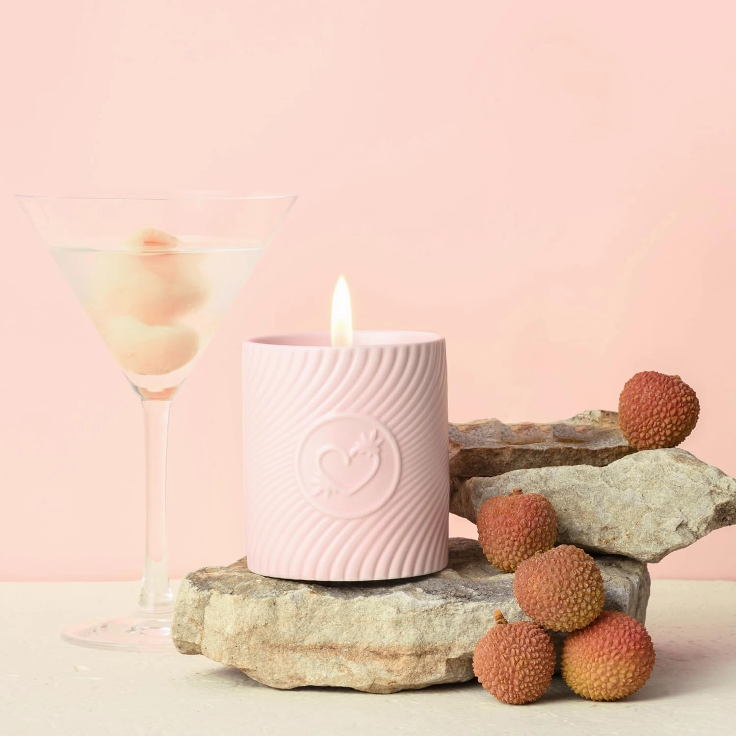 HIGHONLOVE Body Oil Candle - Luxurious, Soy Candle Made with Hemp Seed, Grape Seed, & Vitamin E Oil - Moisturizing Body Glow with a Non-Greasy, Glowy Finish (Lychee Martini) (250g)
