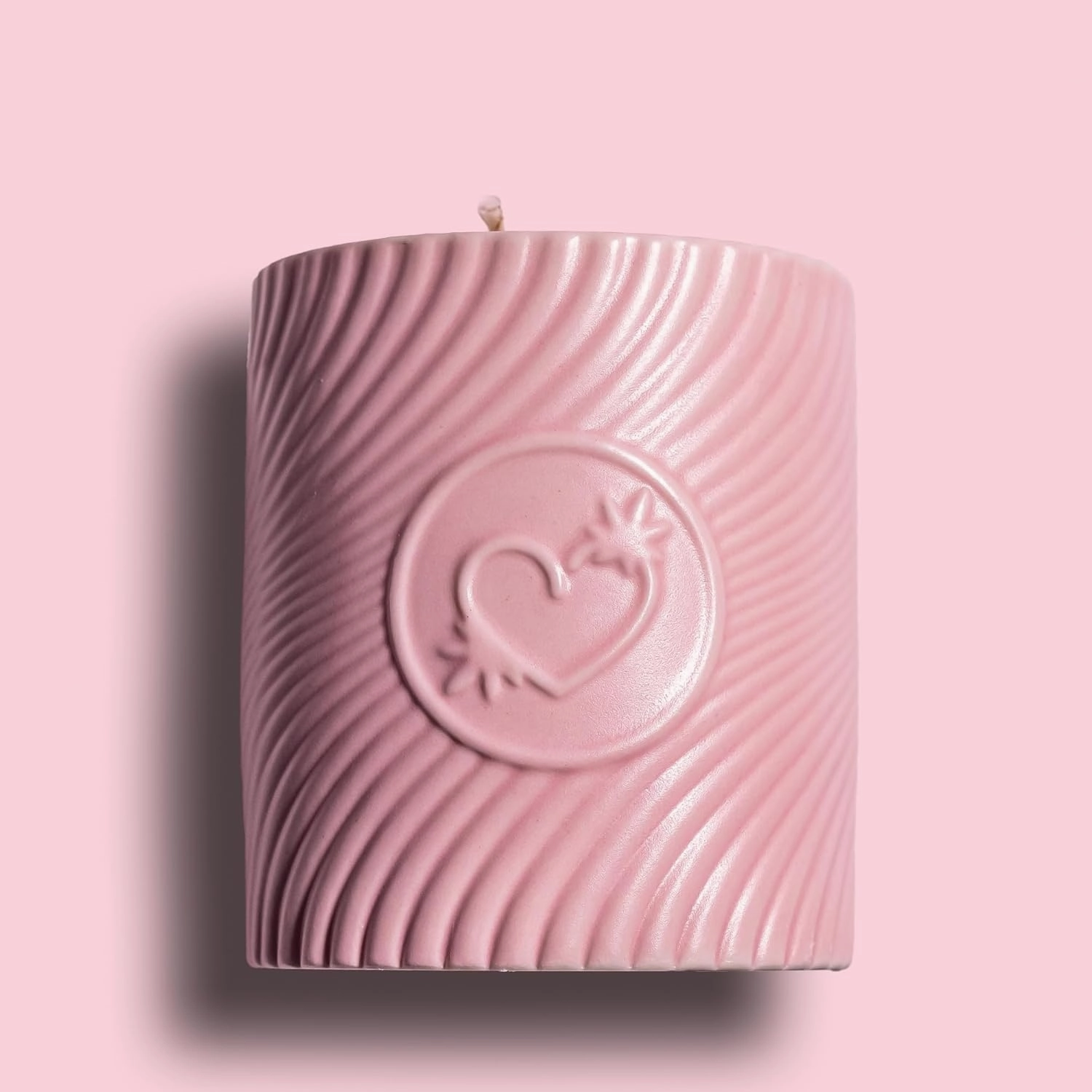HIGHONLOVE Body Oil Candle - Luxurious, Soy Candle Made with Hemp Seed, Grape Seed, & Vitamin E Oil - Moisturizing Body Glow with a Non-Greasy, Glowy Finish (Lychee Martini) (250g)