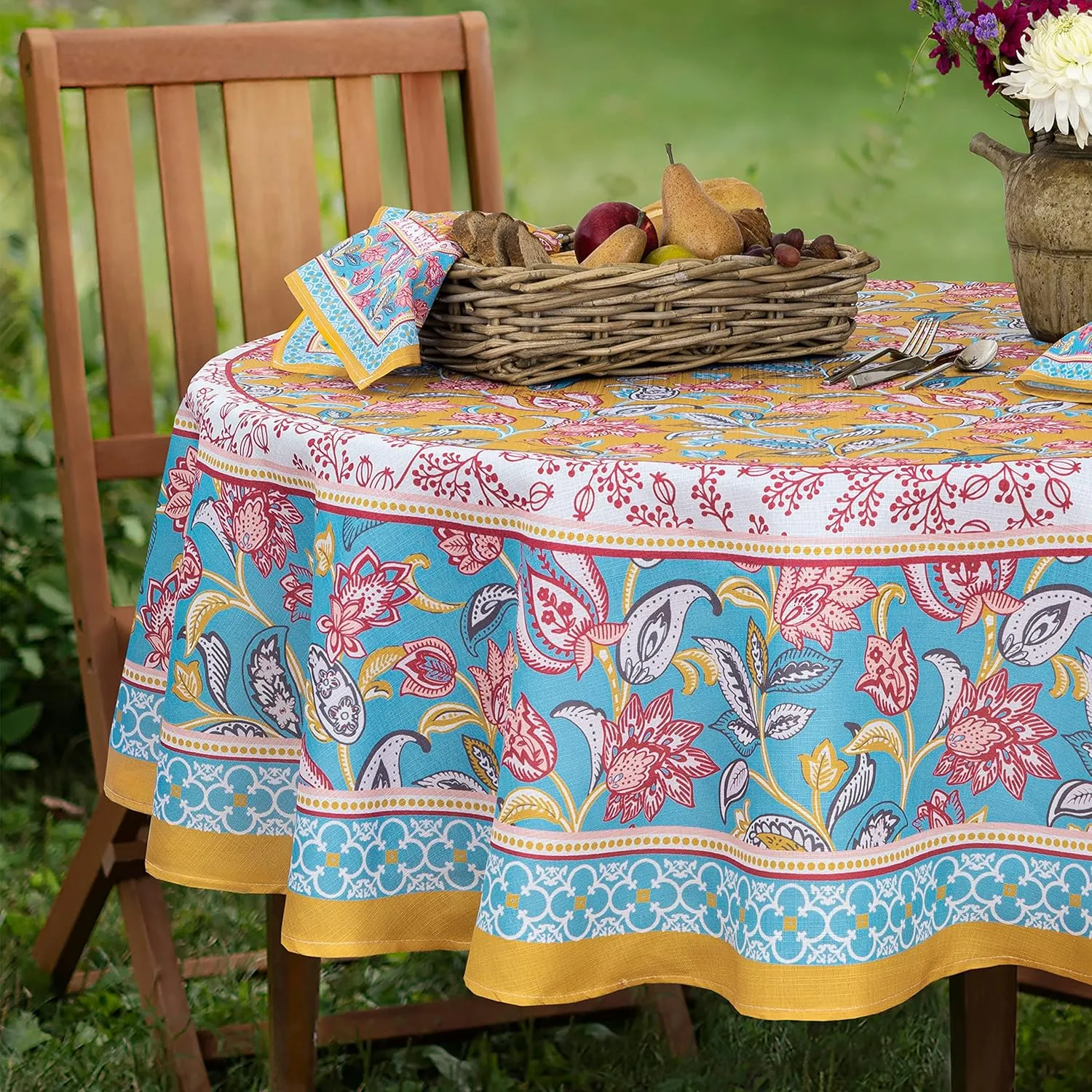 Home Bargains Plus Belle Fleur Provence Country French Fabric Tablecloth, Stain and Water Resistant, Wrinkle Free Floral Paisley Tablecloth, 60” x 84" Oval