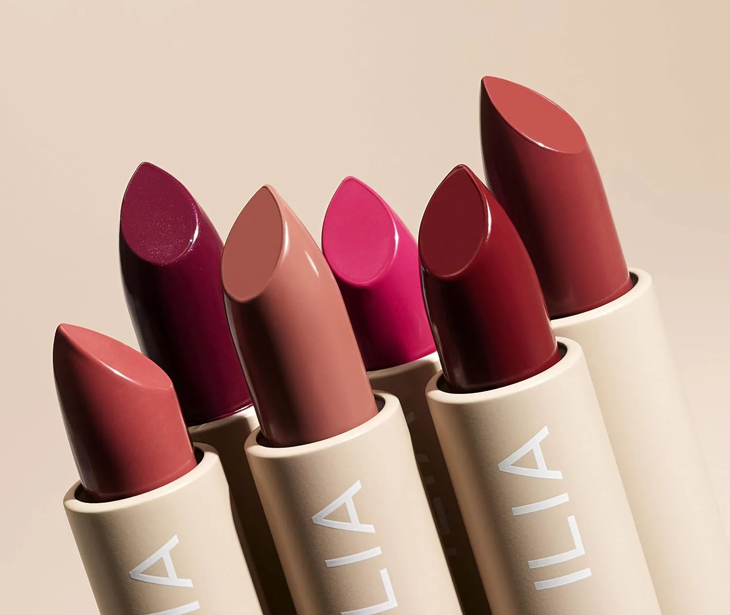 ILIA - Color Block Lipstick | Non-Toxic, Vegan, Cruelty-Free, Hydrating   Long Lasting, No Budge Color with Full Coverage (True Red (Real Red With Cool Undertones), 0.14 oz | 4 g)