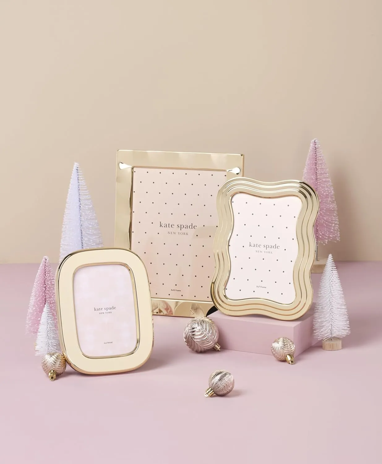 kate spade new york South Street 8' x 10' Gold Scallop Frame