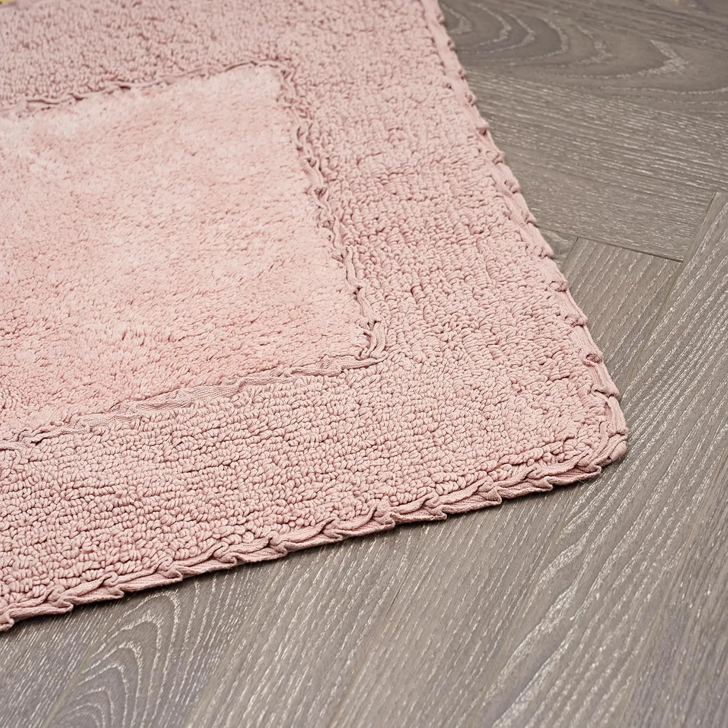 Laura Ashley Ruffle Border Blush Pink 27"x 45" 100% Cotton Bath Rug