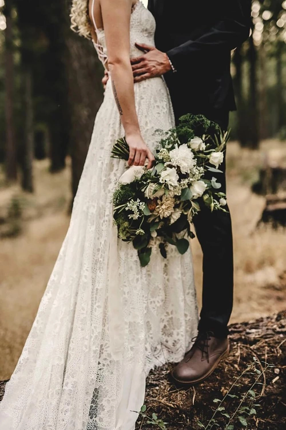 LIPOSA Boho Lace Wedding Dresses for Bride Spaghetti Strap Sweetheart A Line Sleeveless Courthouse Bridal Gowns