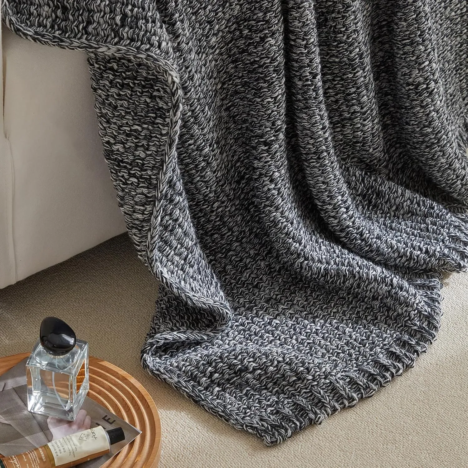 Longhui bedding Chunky Cable Knit Throw Blanket for Couch Sofa Bed Fall Lightweight Soft Cozy Throw Blanket Decorative 60"x80" Housewarming Gift (Black White) Give Laundering Bag