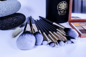 Lotus District Luxury Makeup Brushes Set|10 pcs| Softy Synthetic Fiber with durable and stylish handle| Faux Leather travel Container (Black&Gold)|Blush Eyeshadow Contour Lash Powder Brush