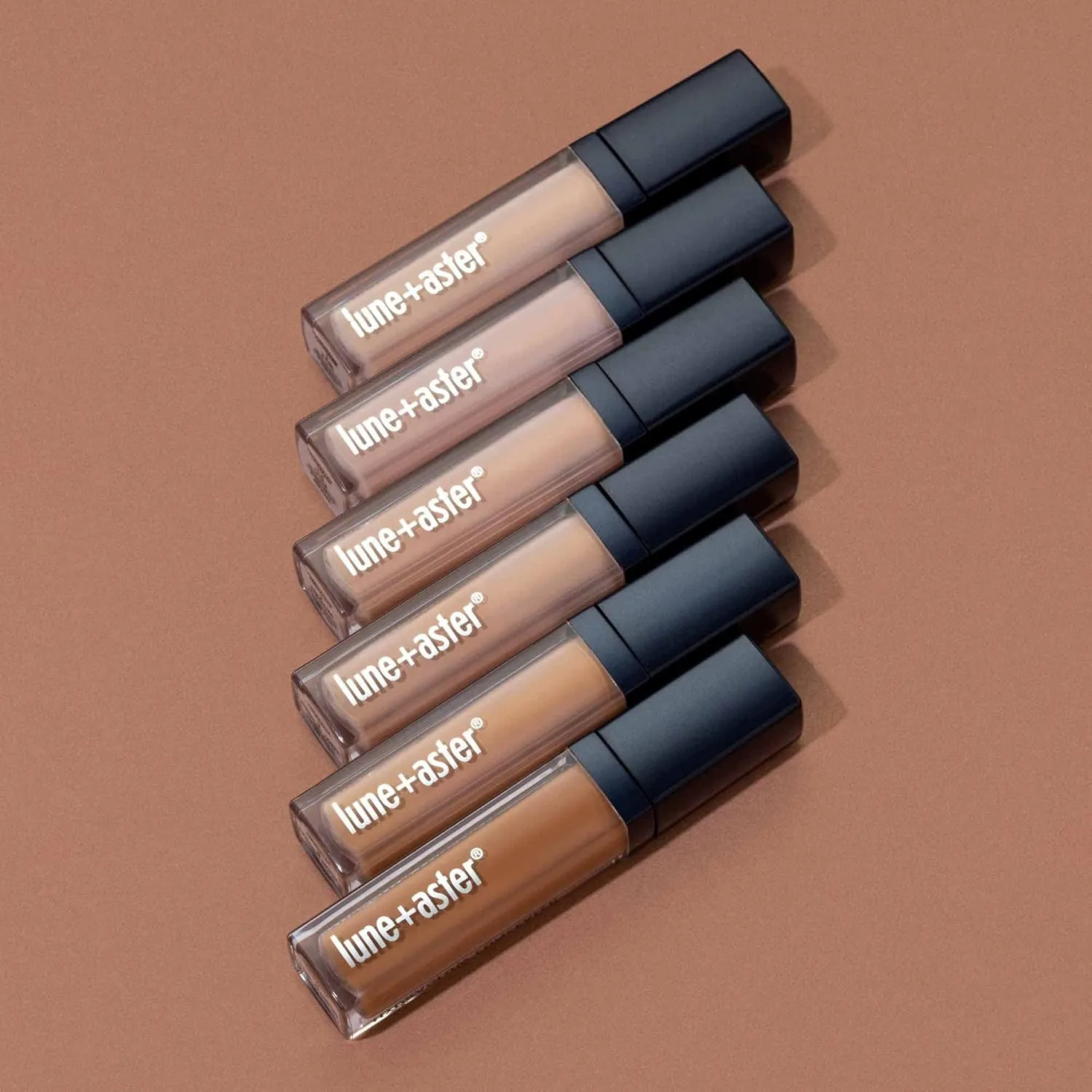 Lune Aster Hydraglow Concealer | Skin-Nourishing, Natural-Looking, Medium To Full Coverage