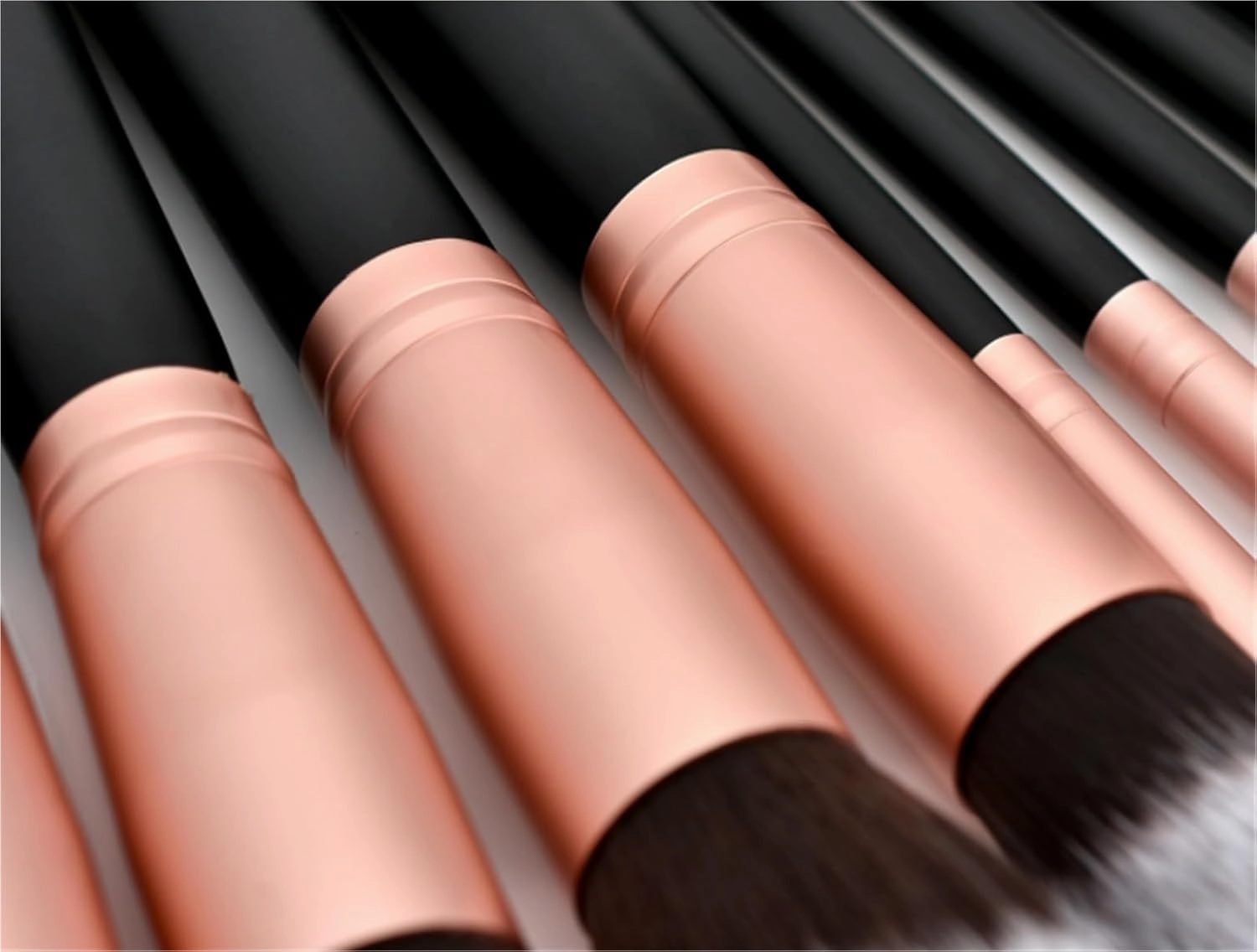 Make Up Brushes Set Makeup Brush Set 14 Pieces Soft Bristle Brushes For Eyeshadow Blush Contour Brush Makeup Tools Set(Gold gloss)