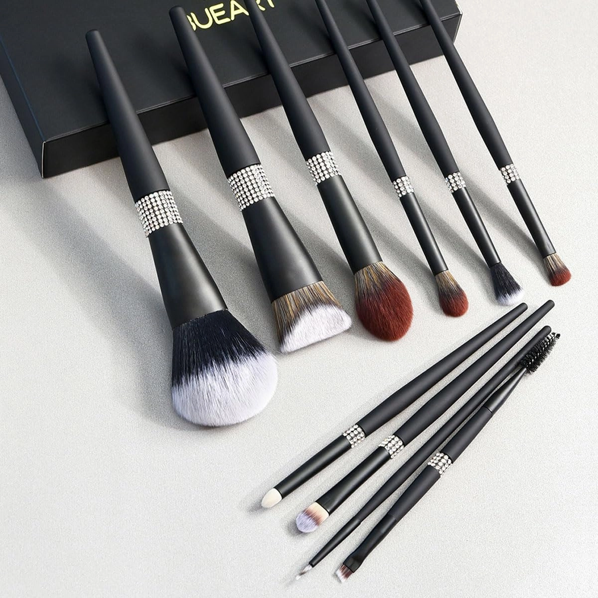 Makeup Brush Set 14 Pcs Premium Synthetic Foundation Powder Concealers Eye shadows Blush Makeup Brushes (14 makeup brushes)