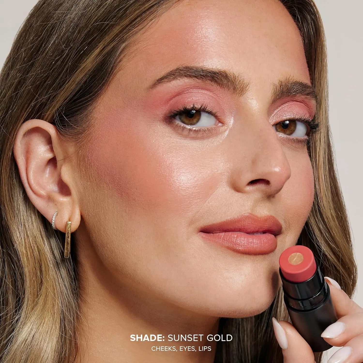Nudies Matte   Glow Core All Over Face Blush Color - Sunset Gold