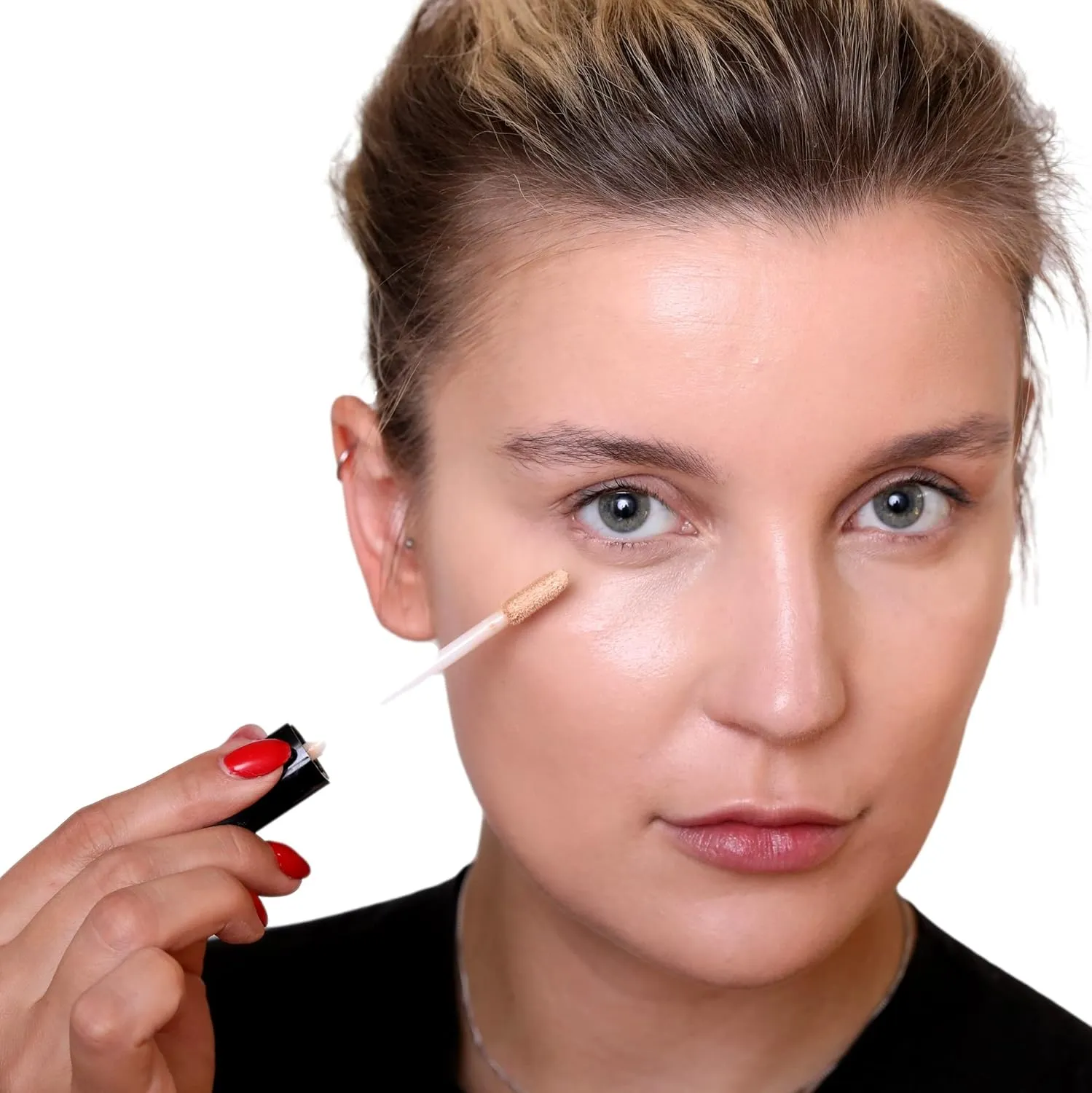 Ready To Wear SKIN PERFECTION SEAMLESS CONCEALER Flawless Natural Looking Coverage Highly Pigmented Matte Finish Made in Italy (MEDIUM 02)