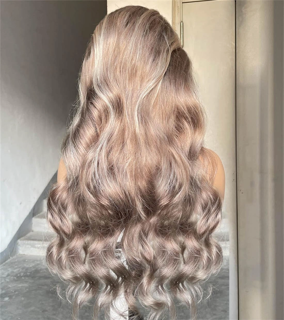 Rina Ash Brown with Skunk Stripe 613 Lace Front Wig Human Hair Summer Choice Fashion 210% Density Body Wave Champagne with Platinum Blonde Highlights 13x4 Lace Front Wig for Women 20 Inch