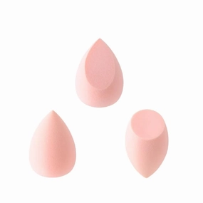 Set of 3 latex-free high-definition makeup sponges for powder, cream, and liquid applications. Ultra-soft texture for a smooth, flawless finish.