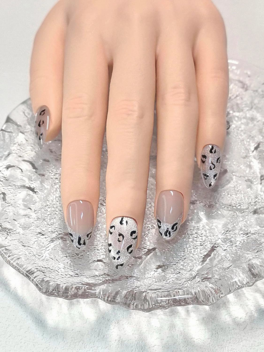 Short Press-On Nails, Silver Glitter Leopard Print, Almond Shape, Beige and Black, 10 Pieces (Silver, Medium hands)
