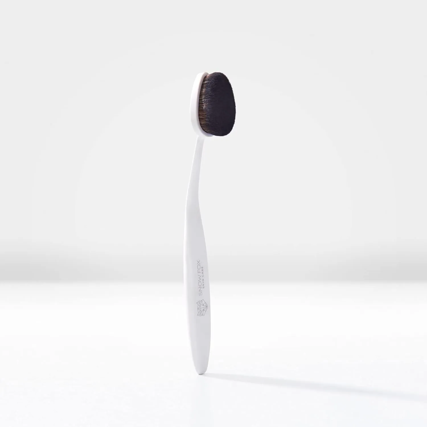 Snow Fox Skincare Instant Cloud Skin Makeup Brush with Ultra-Soft Vegan Bristles