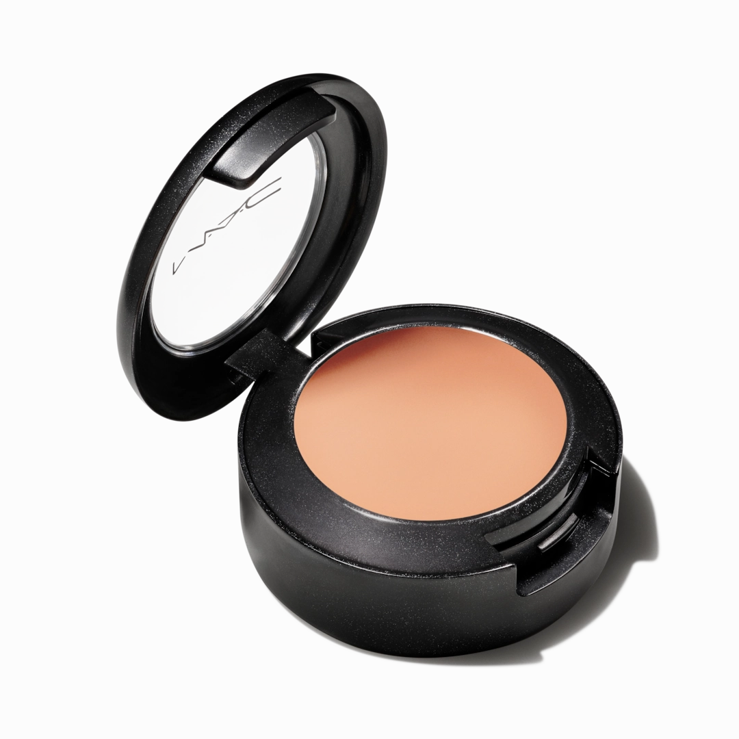 STUDIO FINISH SPF 35 CONCEALER