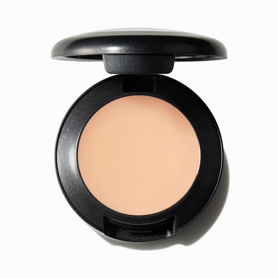 STUDIO FINISH SPF 35 CONCEALER