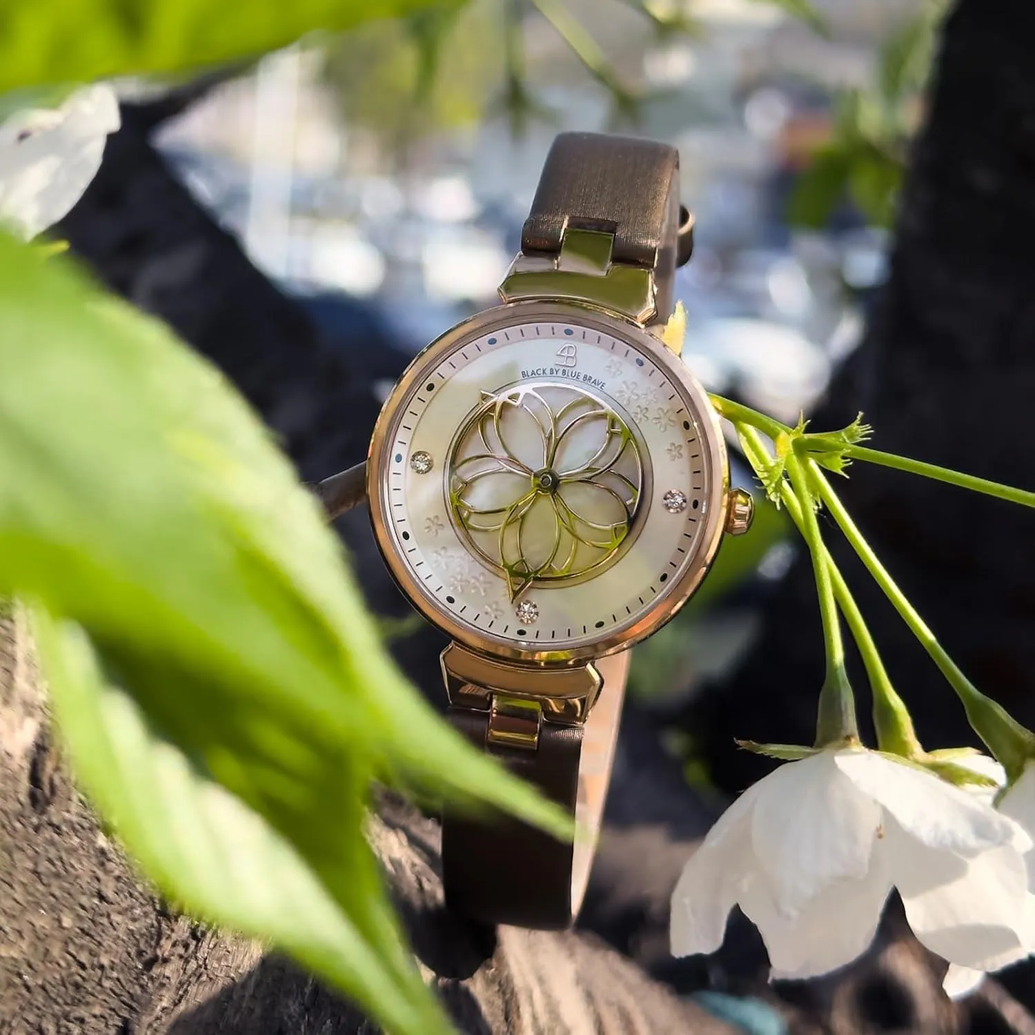 Women Watches Sakura Petal Hand Mother of Pearl Dial with Leather Strap Cherry Blossom Watch for Women Ladies Watch from Brand