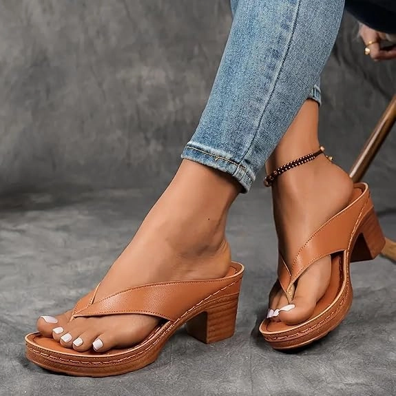 Women's Solid Color Summer Chunky Heel Sandals Slip on Open Toe Square Toe Womens Solid Color Flip Flops Comfortable Arch Support Flip Flops Heeled Shoes Wedges